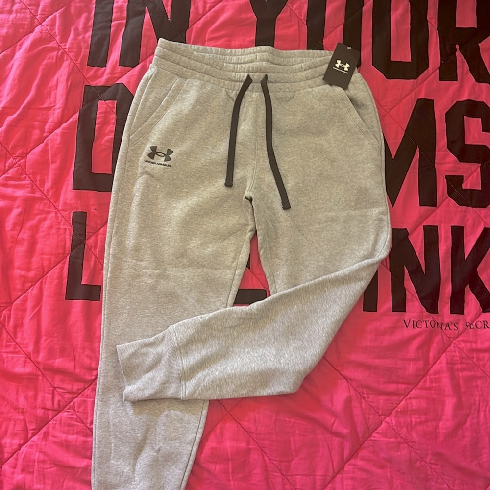 NWT UNDER ARMOUR JOGGERS